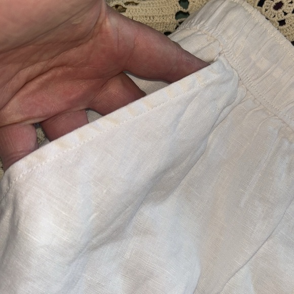 Tahari 100% Linen Pull On Shorts size 2X - Picture 3 of 7